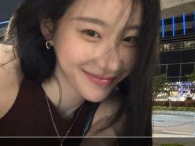 채령 팬들 위로하려다 멋쩍은 상황