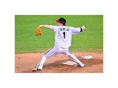 LG KT에 4전승 당해 3위로 밀려남